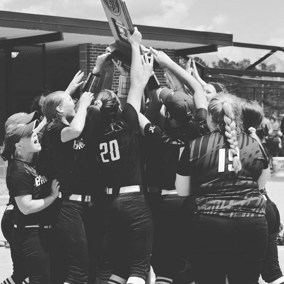 Lady Miners Softball Team Wins 4A State Championship